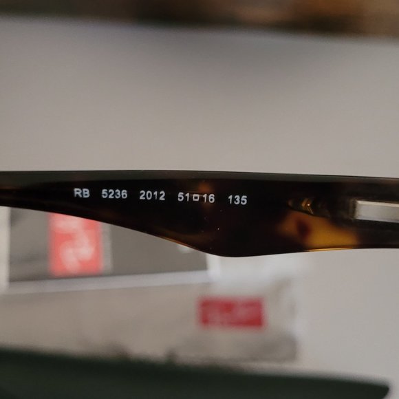 Ray-Ban eyeglasses frames - Picture 3 of 3